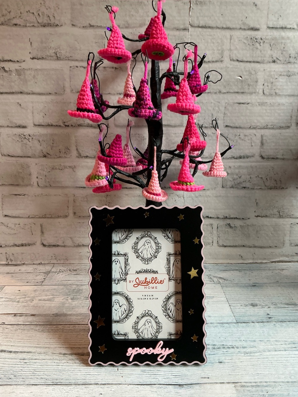 ENCHANTE 4x6 spooky tabletop picture frame